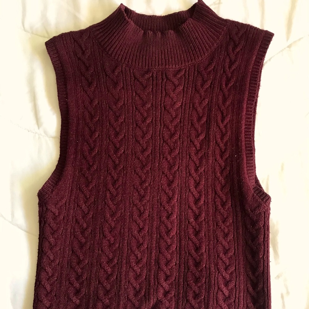 Forever 21 burgundy knit top